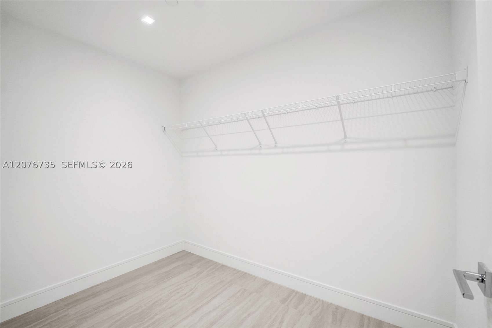2411 Laguna Circle #2511, North Miami FL 33181