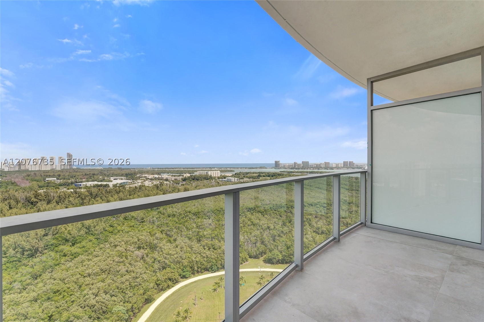 2411 Laguna Circle #2511, North Miami FL 33181