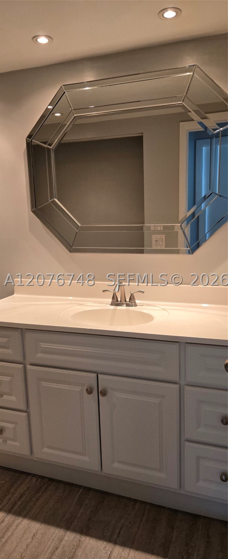 Fort Lauderdale FL 33308 - A12076748