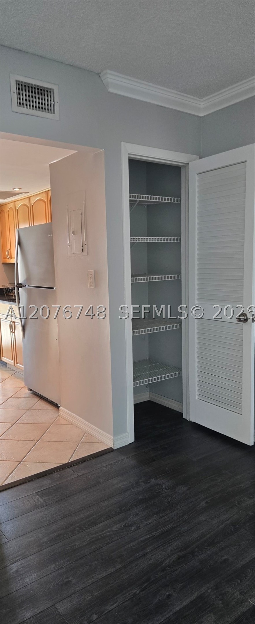 Fort Lauderdale FL 33308 - A12076748