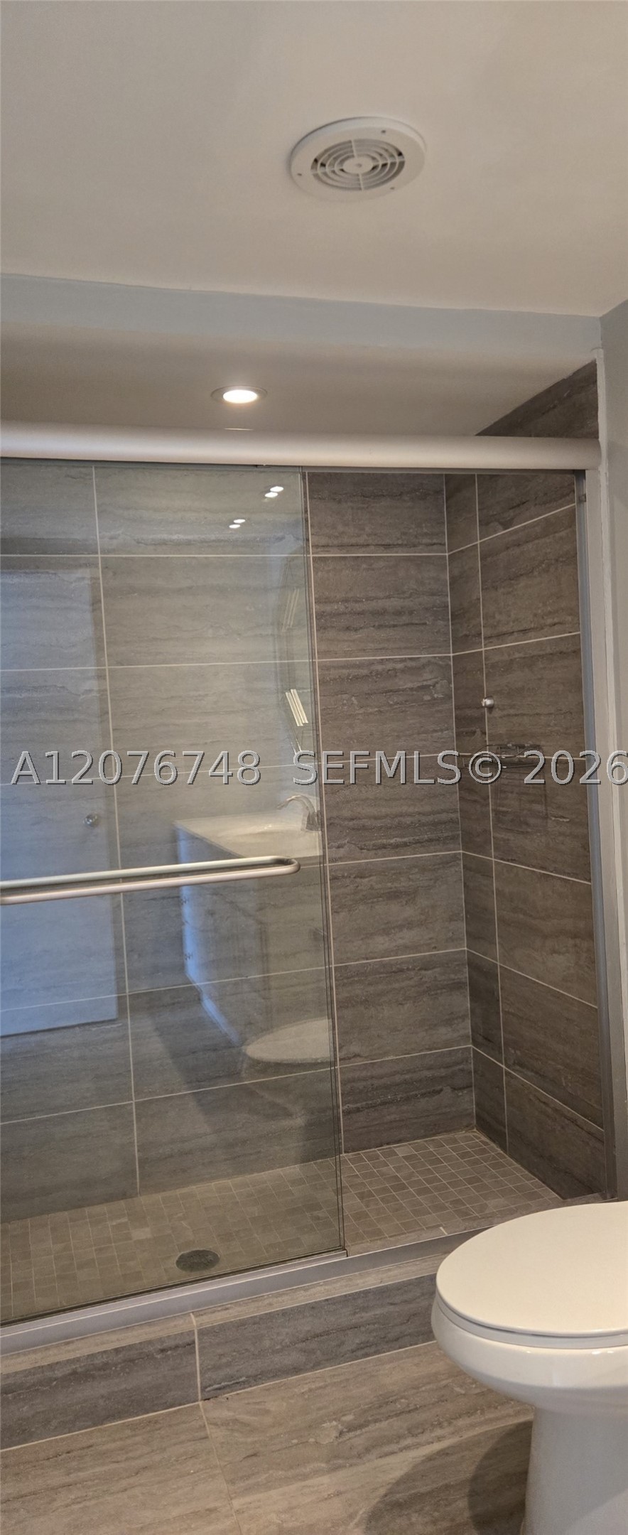 Fort Lauderdale FL 33308 - A12076748