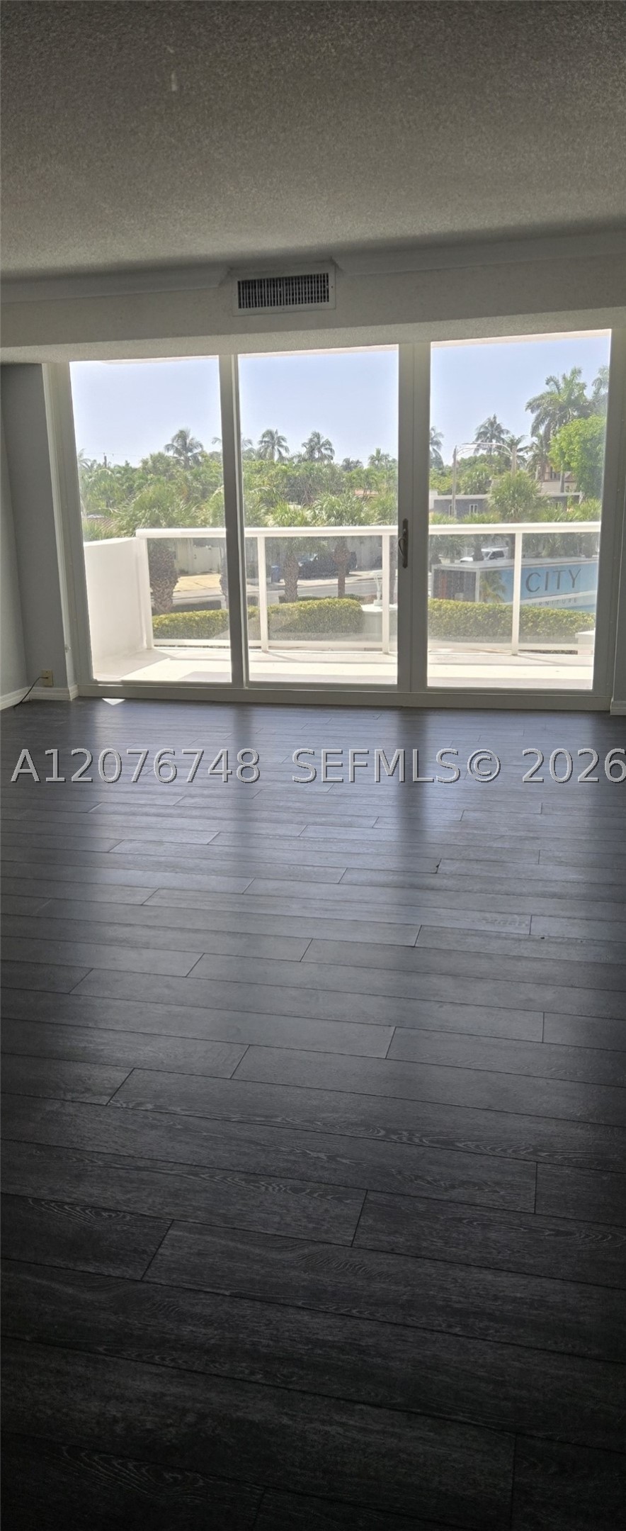 Fort Lauderdale FL 33308 - A12076748