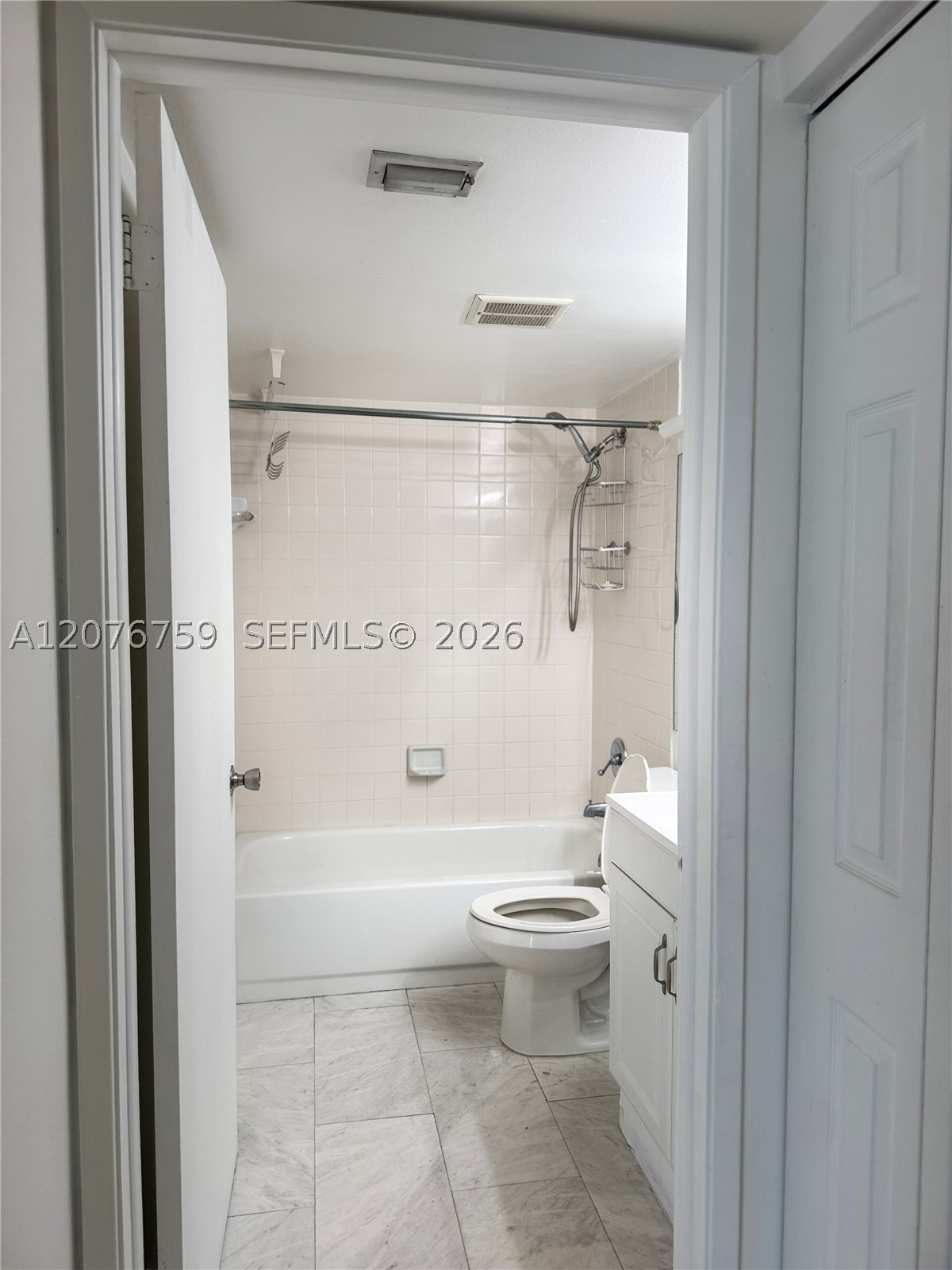 770 CLAUGHTON ISLAND DR #601, Miami FL 33131