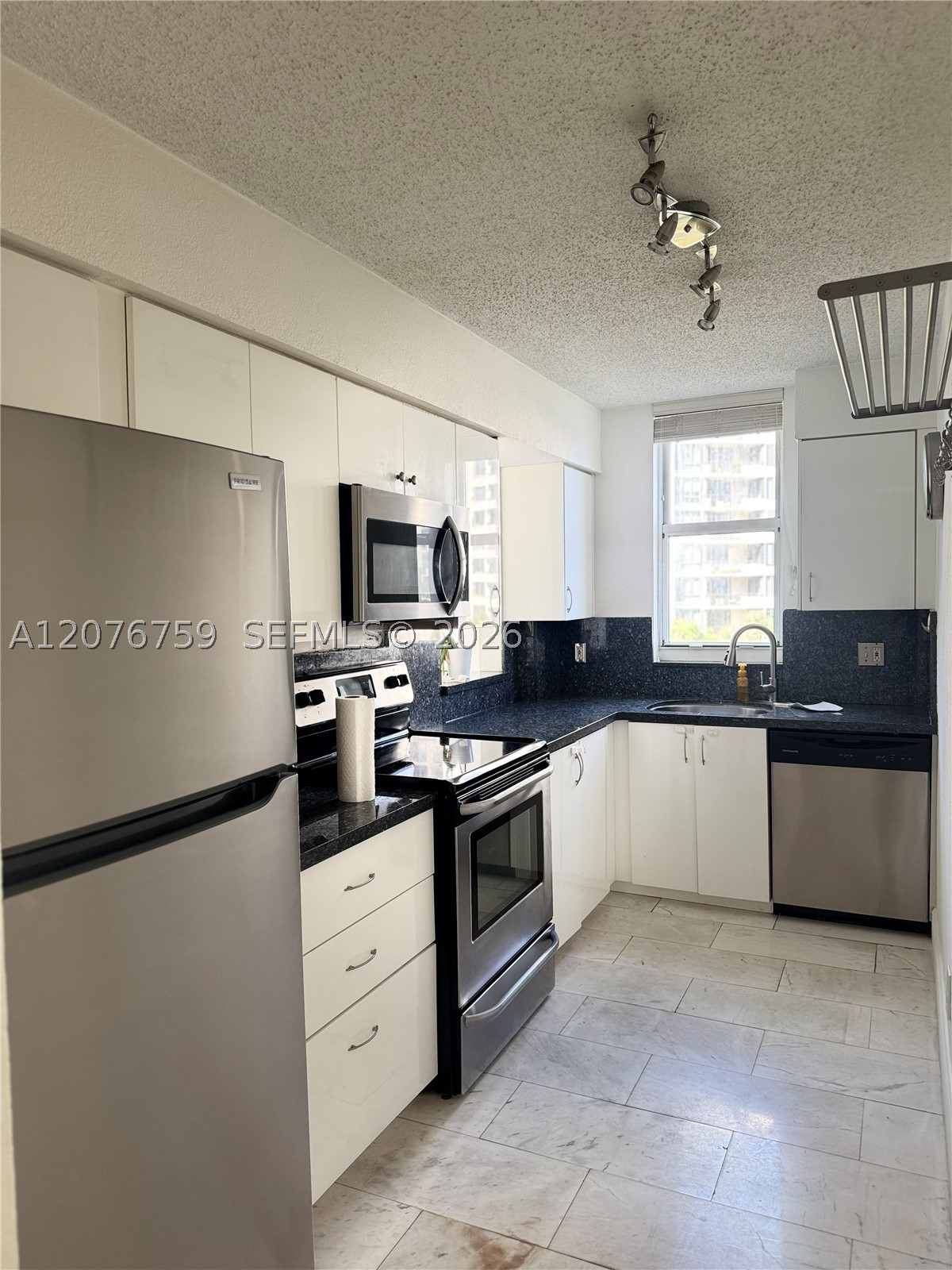 770 CLAUGHTON ISLAND DR #601, Miami FL 33131