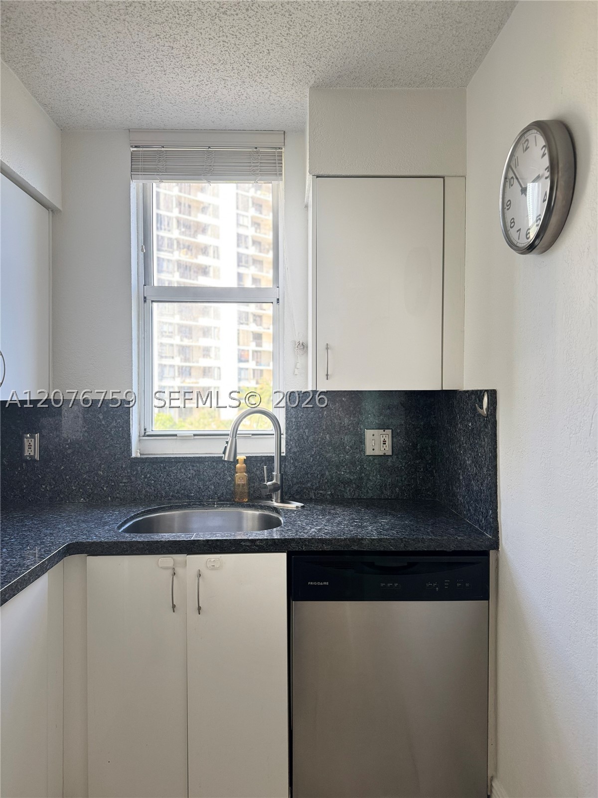 770 CLAUGHTON ISLAND DR #601, Miami FL 33131