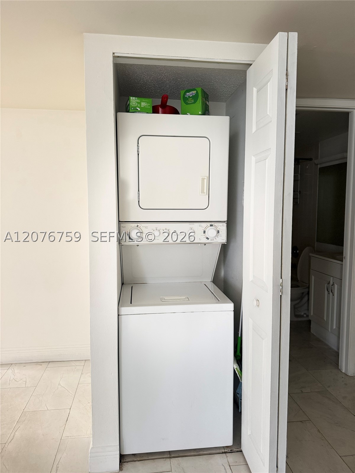 770 CLAUGHTON ISLAND DR #601, Miami FL 33131