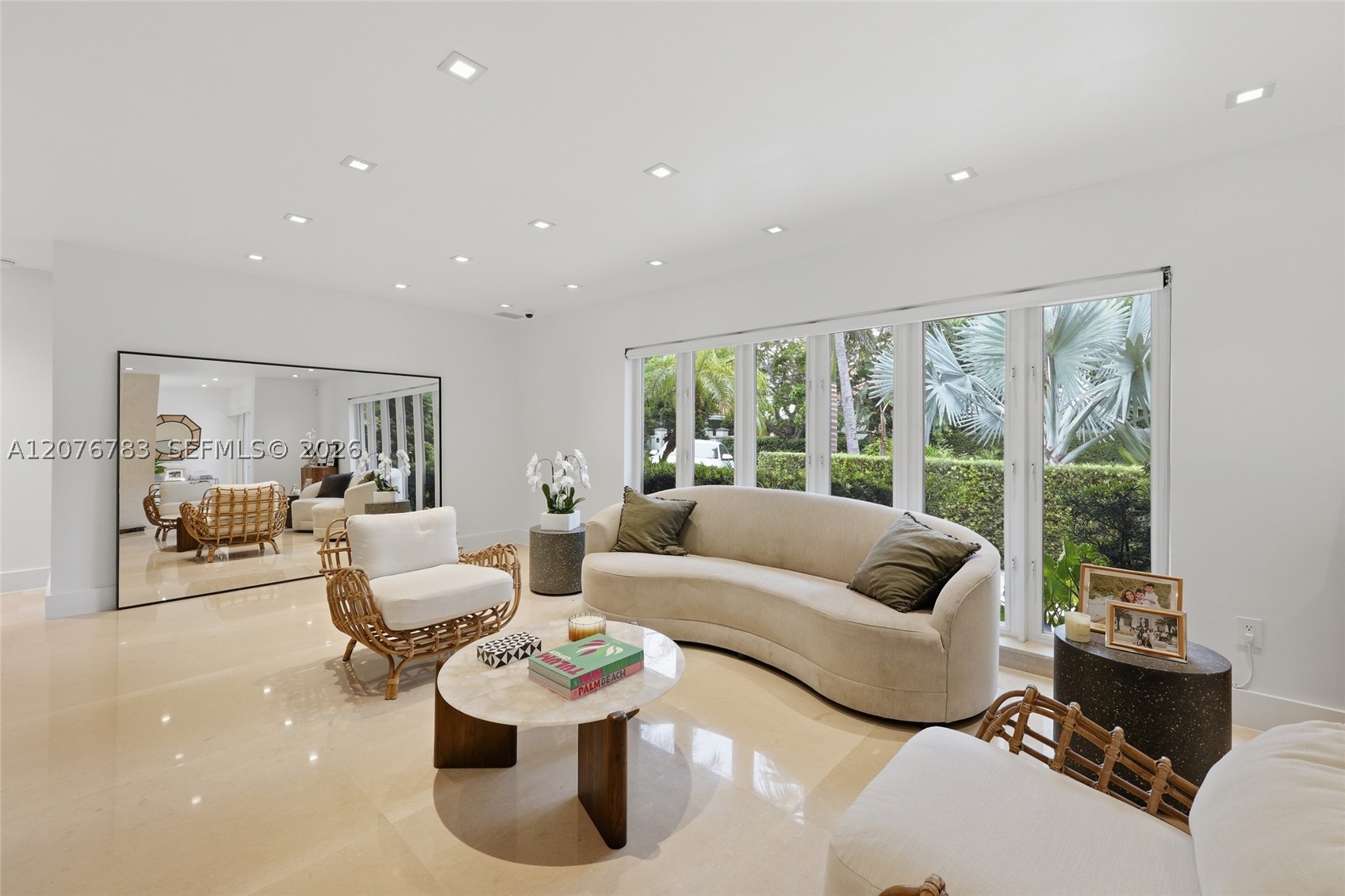 571 S Mashta Dr, Key Biscayne FL 33149
