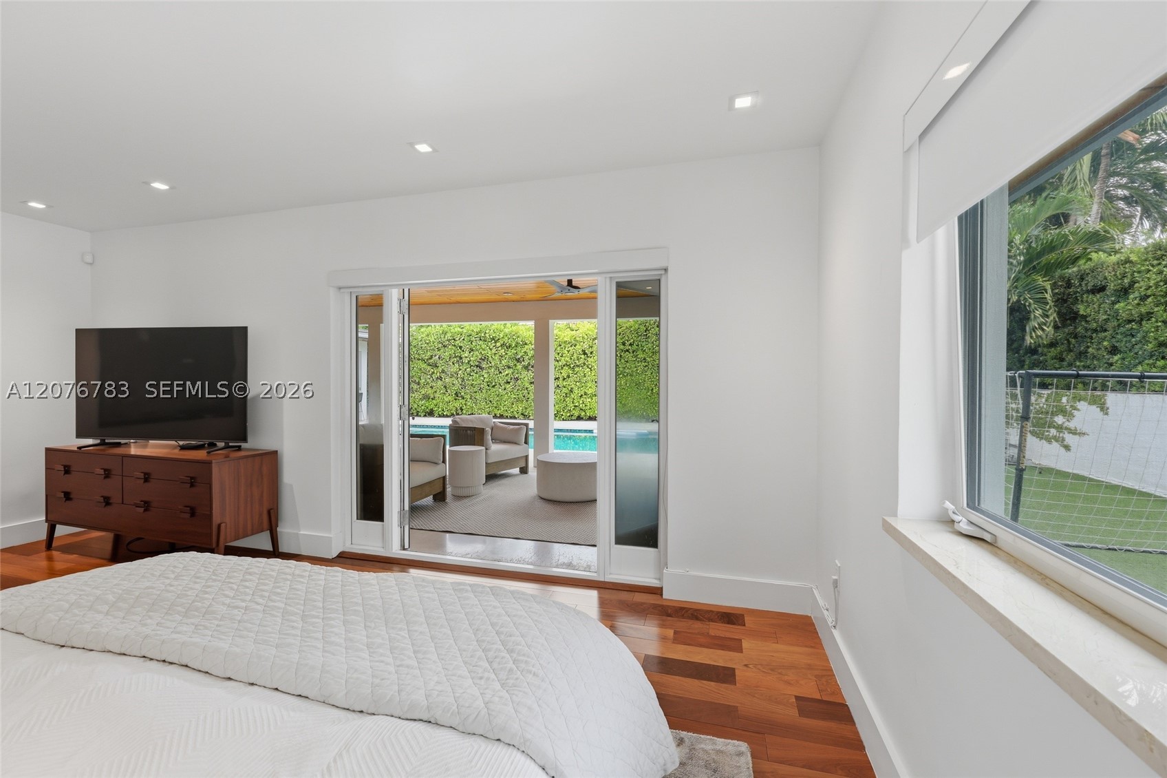 571 S Mashta Dr, Key Biscayne FL 33149