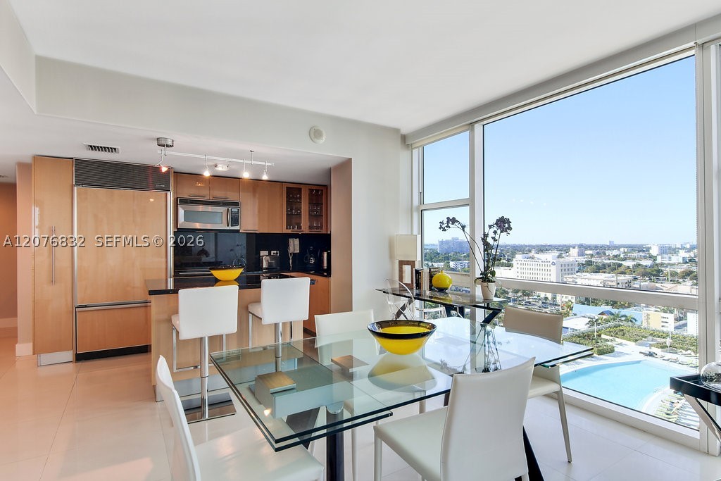 6801 Collins Ave #1216, Miami Beach FL 33141