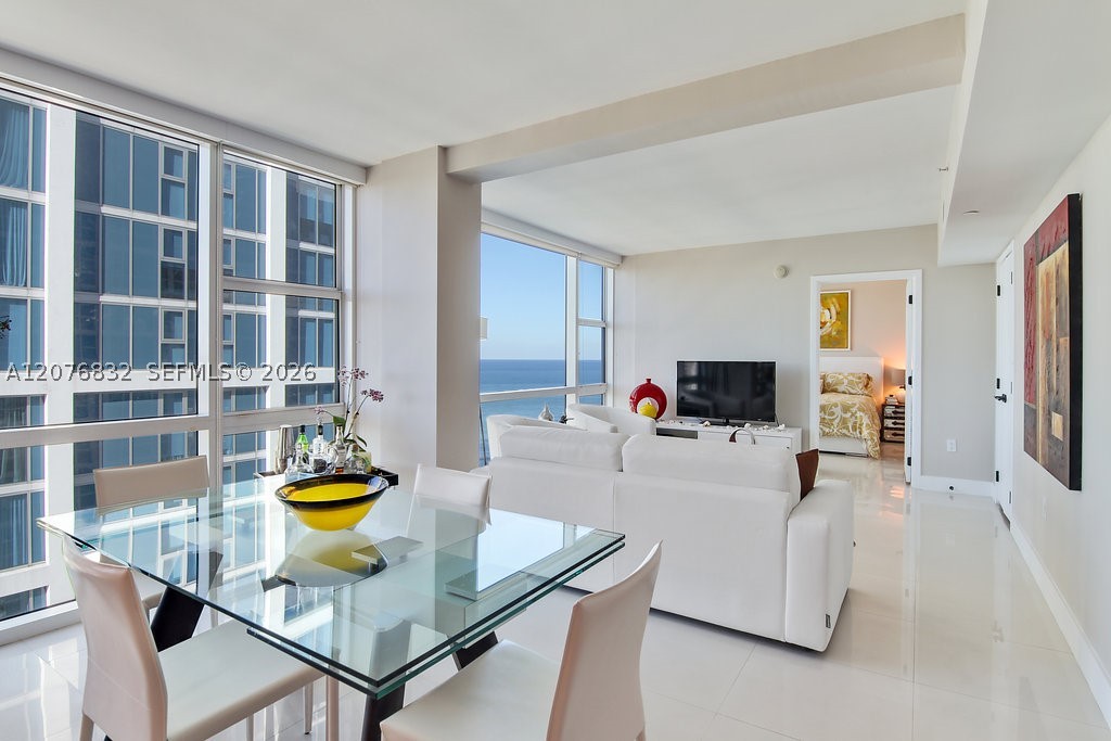6801 Collins Ave #1216, Miami Beach FL 33141
