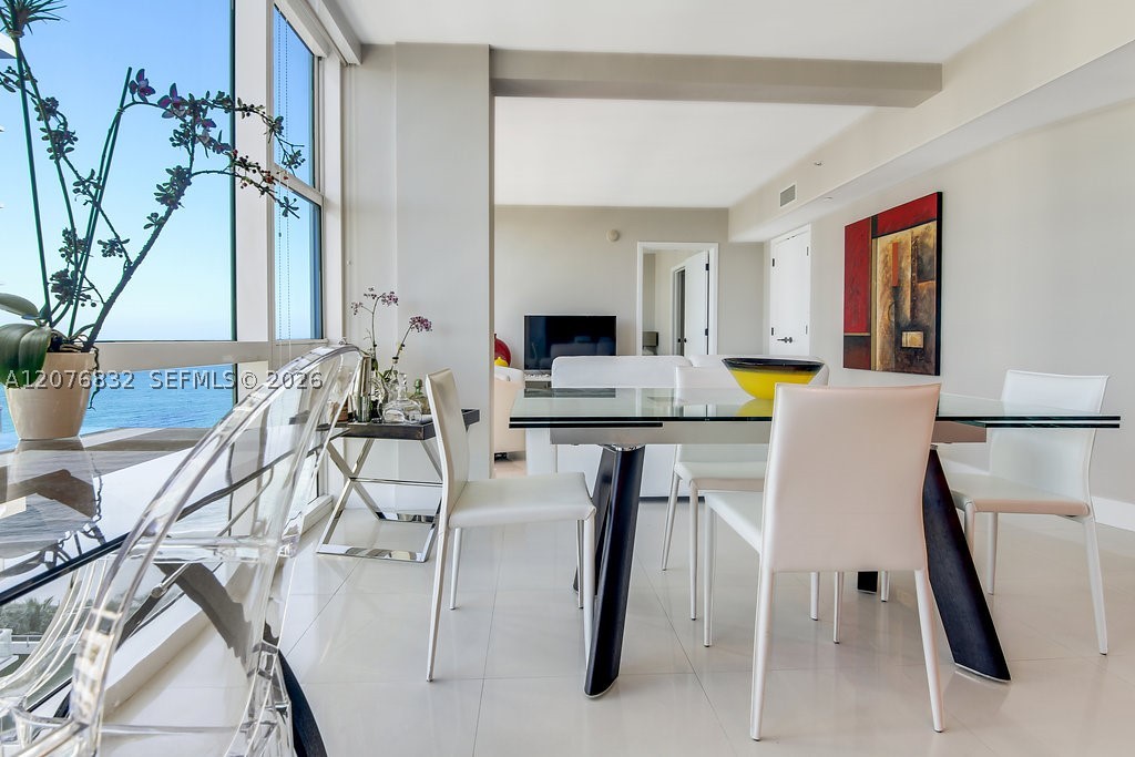 6801 Collins Ave #1216, Miami Beach FL 33141