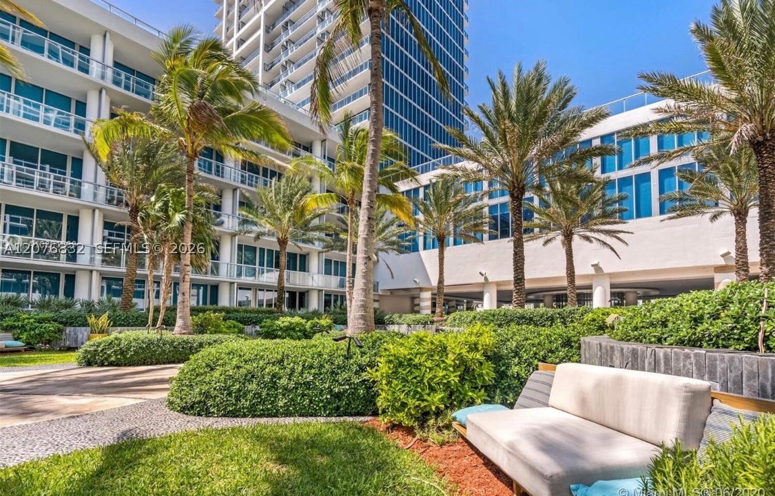 6801 Collins Ave #1216, Miami Beach FL 33141