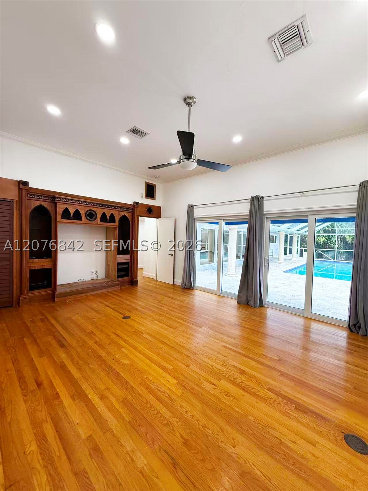 1520 Miller Rd #., Coral Gables FL 33146