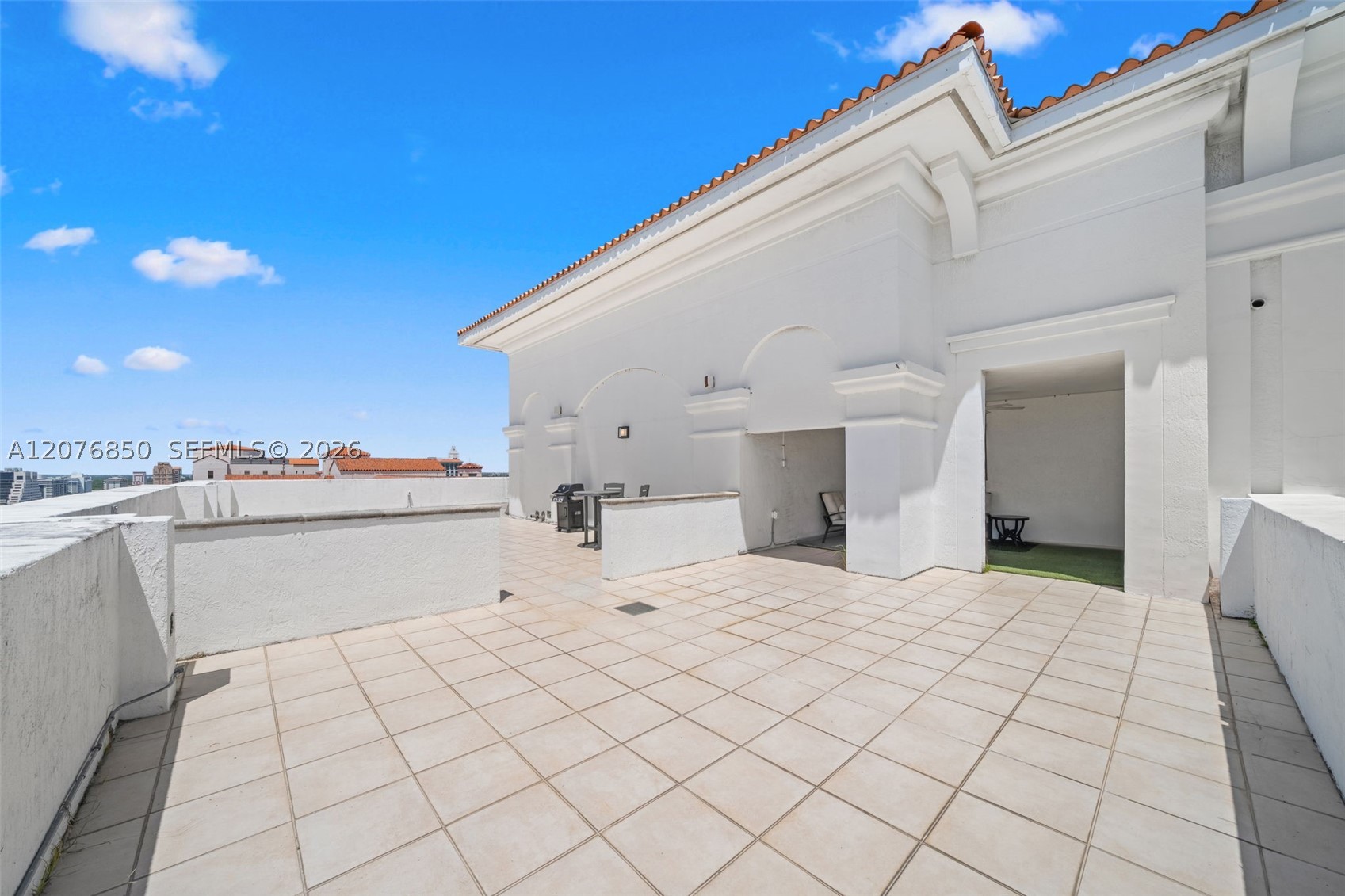 10 Aragon Ave #1602, Coral Gables FL 33134