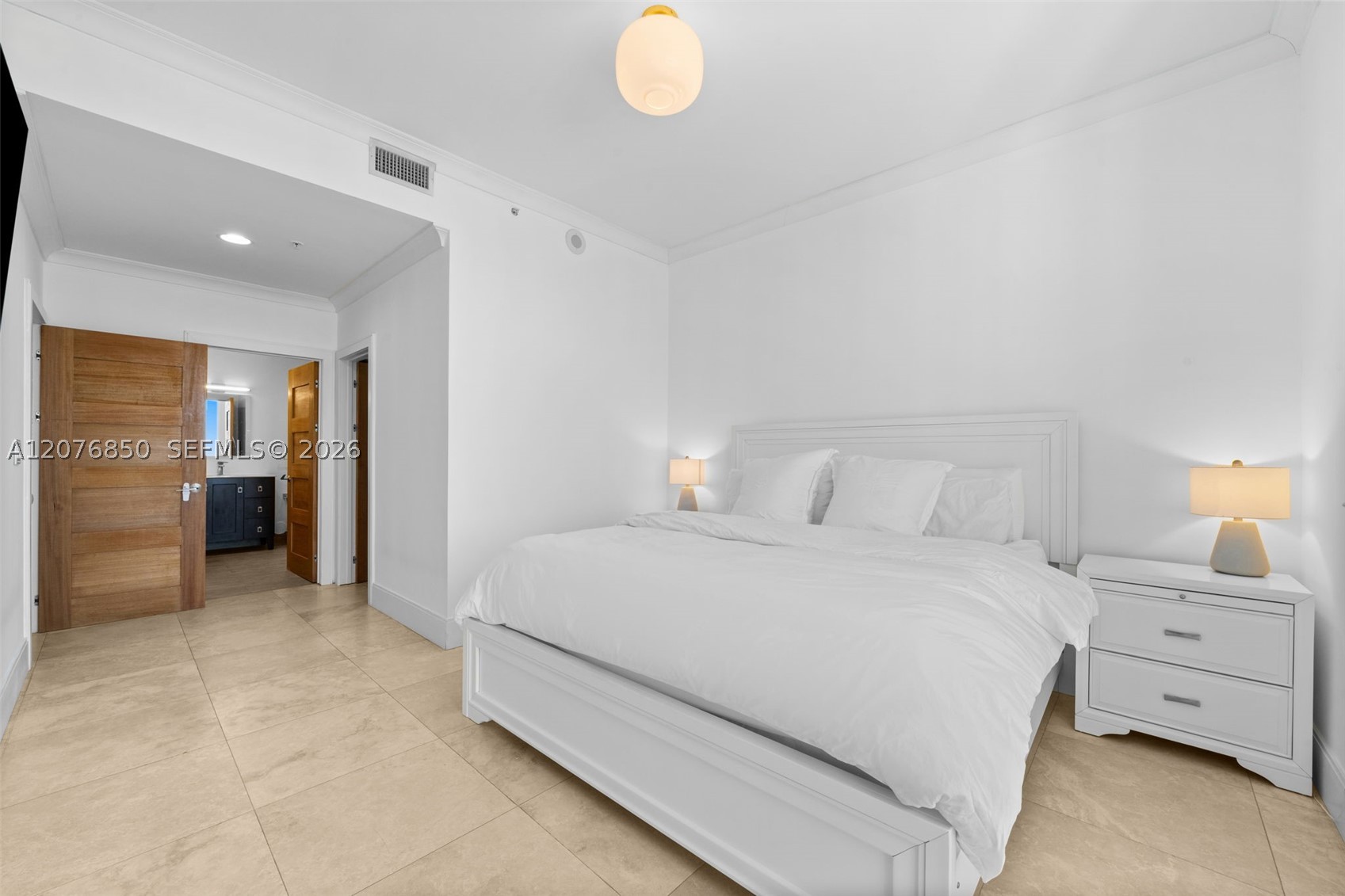 10 Aragon Ave #1602, Coral Gables FL 33134