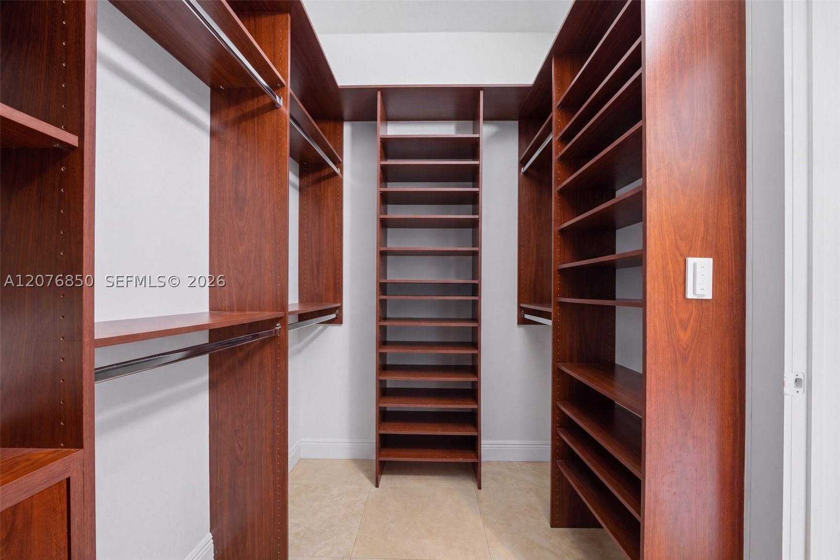 10 Aragon Ave #1602, Coral Gables FL 33134