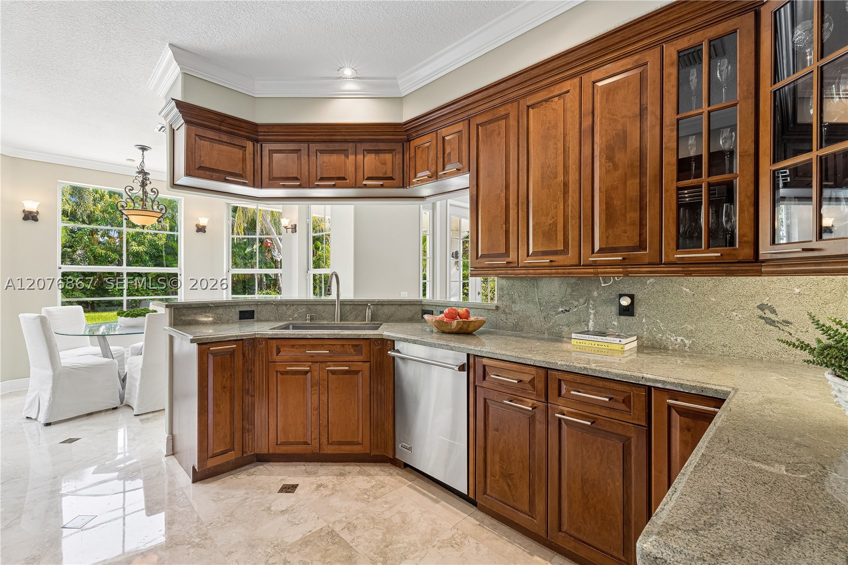 8445 SW 163rd Ter, Palmetto Bay FL 33157