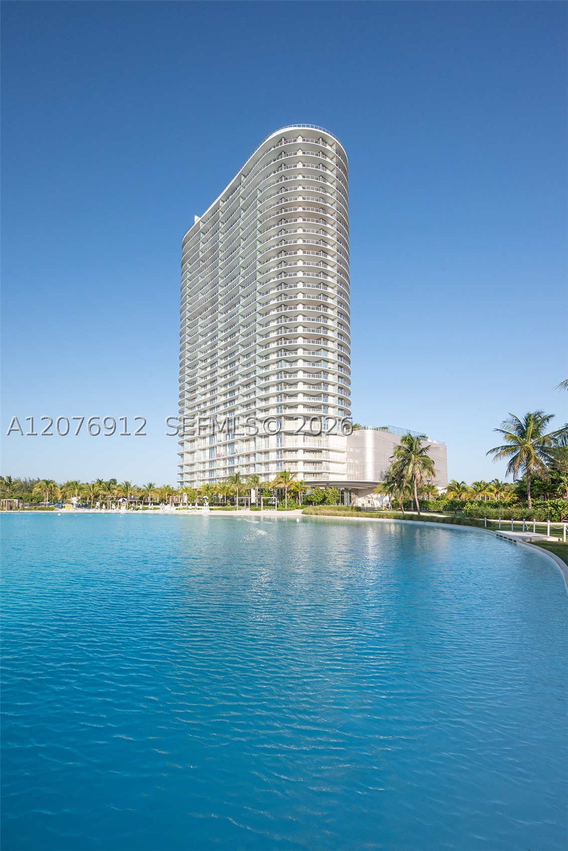 2411 Laguna Circle #2402, North Miami FL 33181