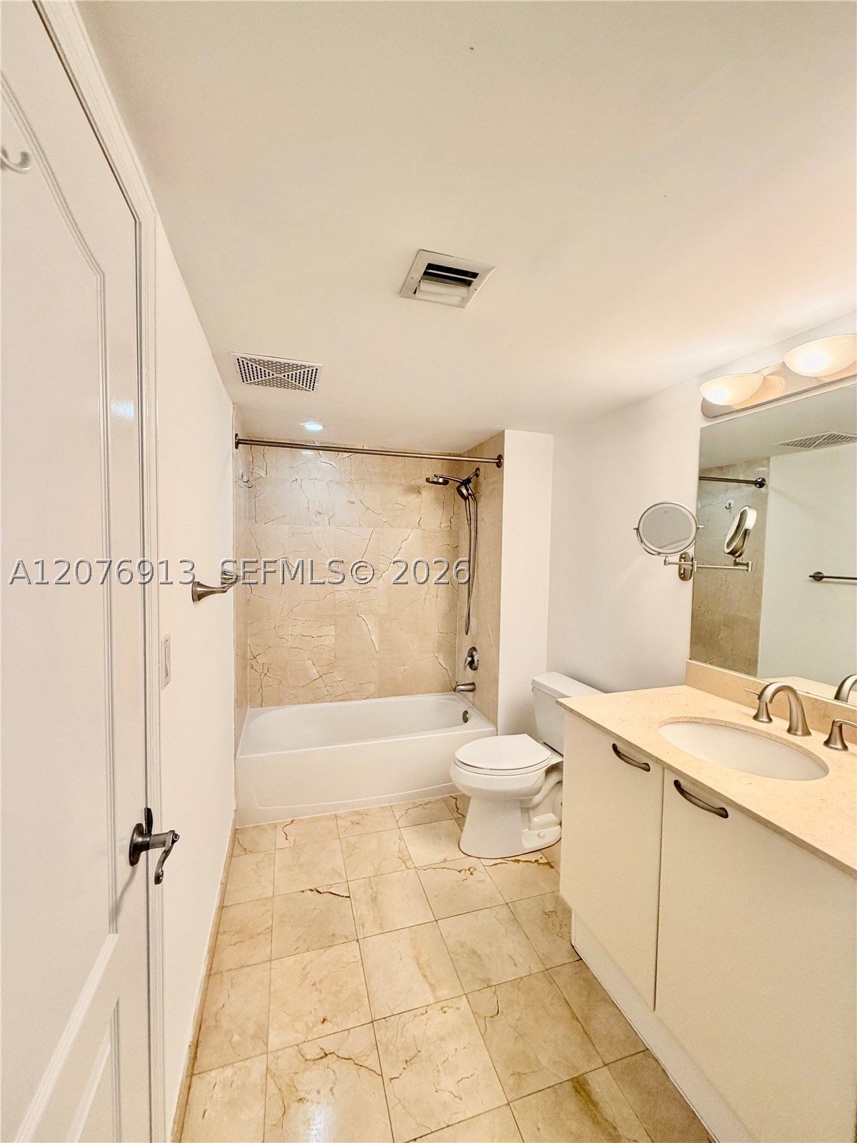 2101 Brickell Ave #1805, Miami FL 33129