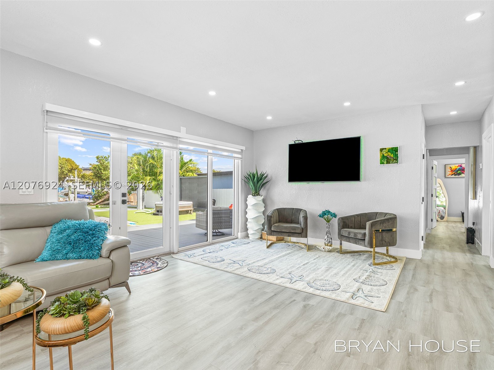 3341 NW 20th St, Miami FL 33142