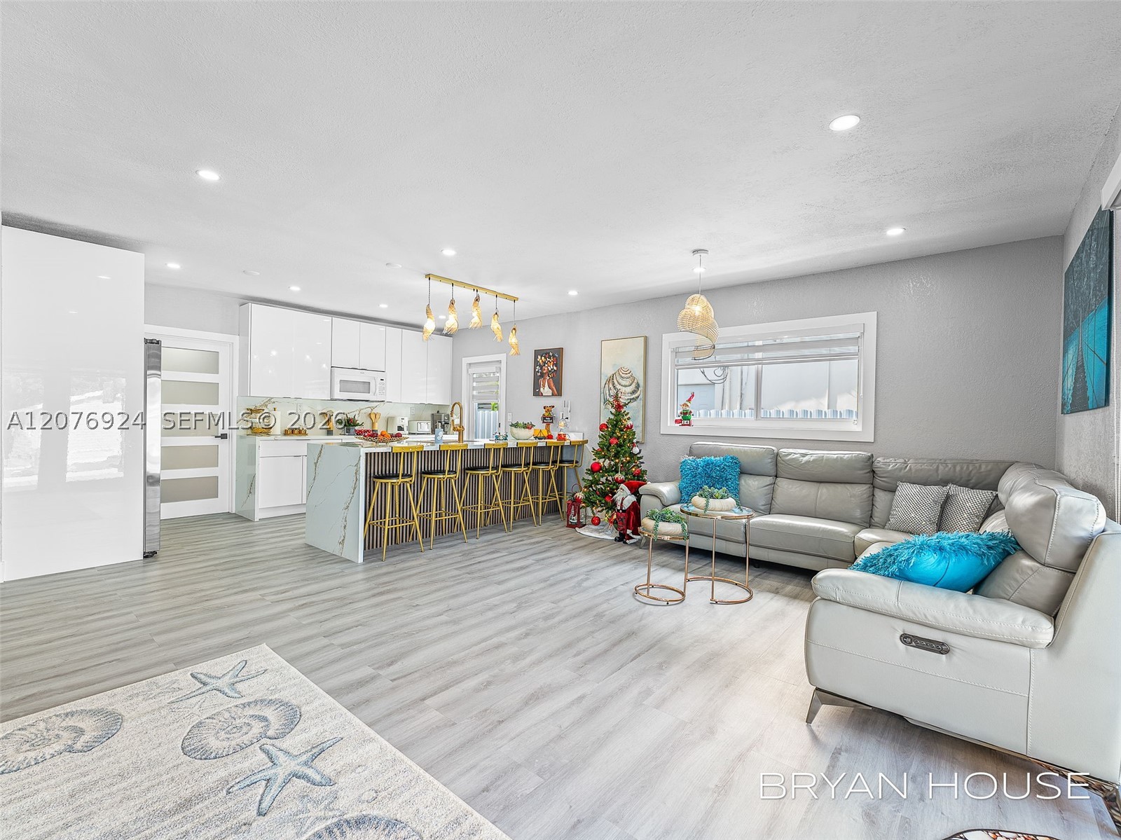3341 NW 20th St, Miami FL 33142