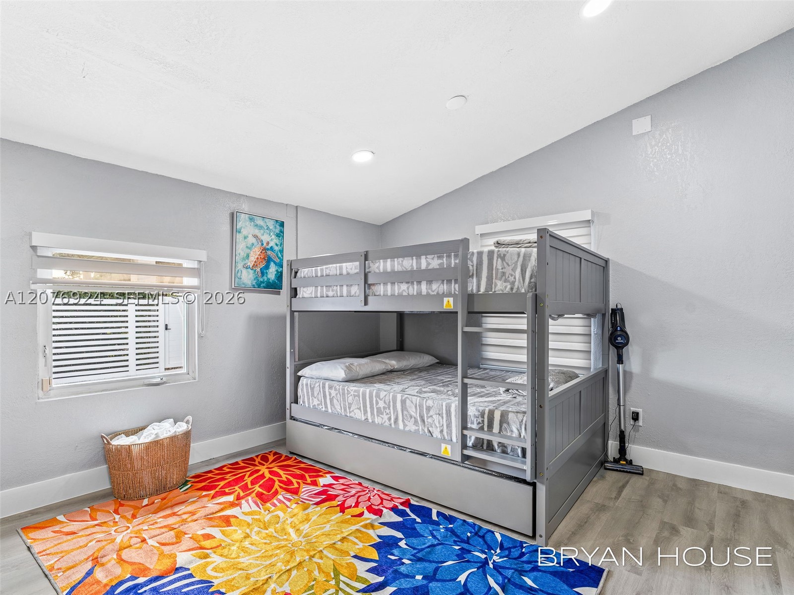 3341 NW 20th St, Miami FL 33142