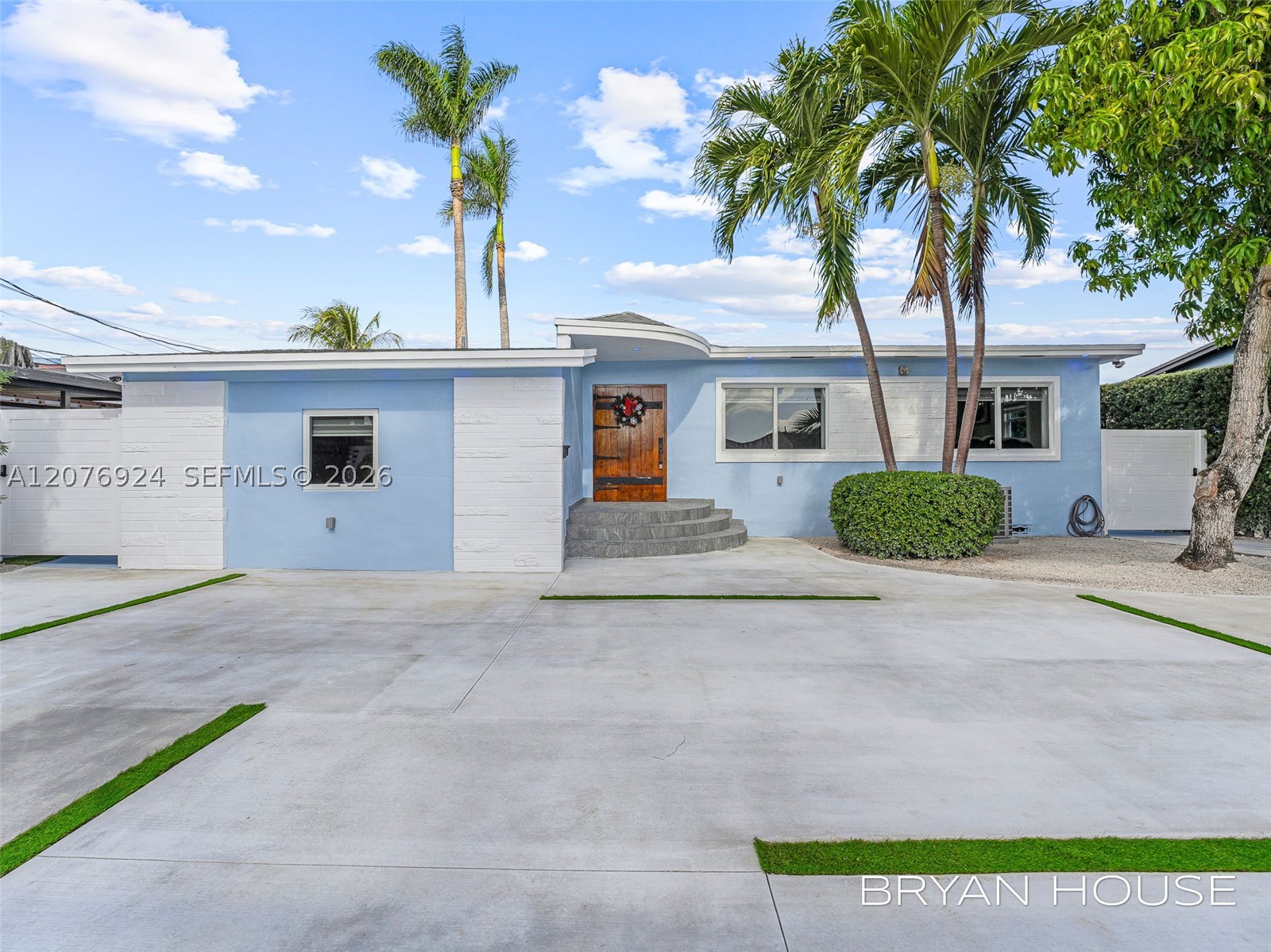 3341 NW 20th St, Miami FL 33142