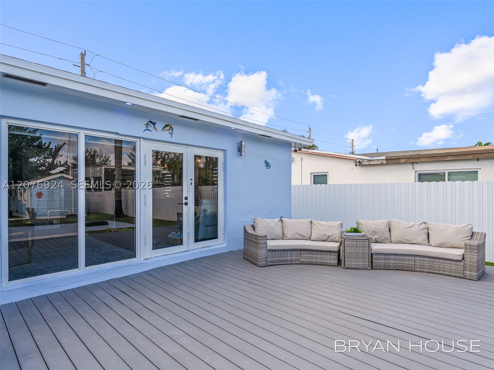 3341 NW 20th St, Miami FL 33142