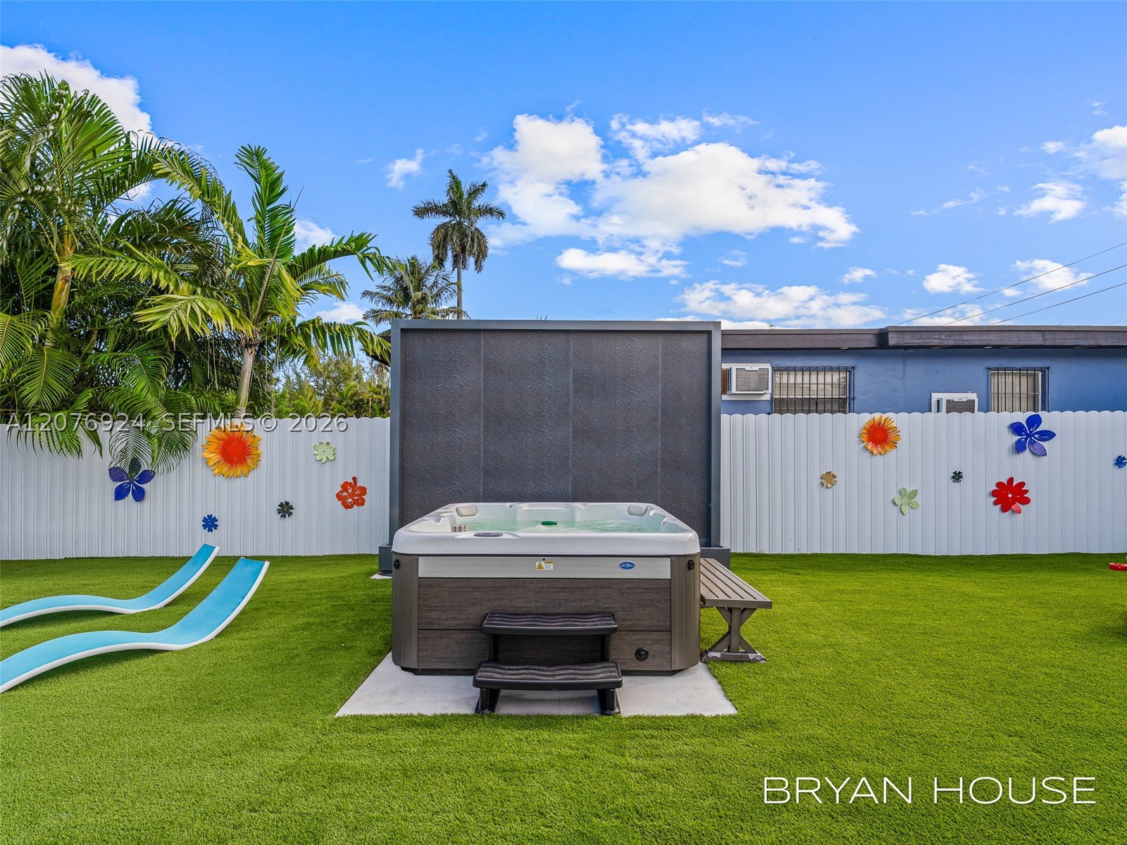 3341 NW 20th St, Miami FL 33142