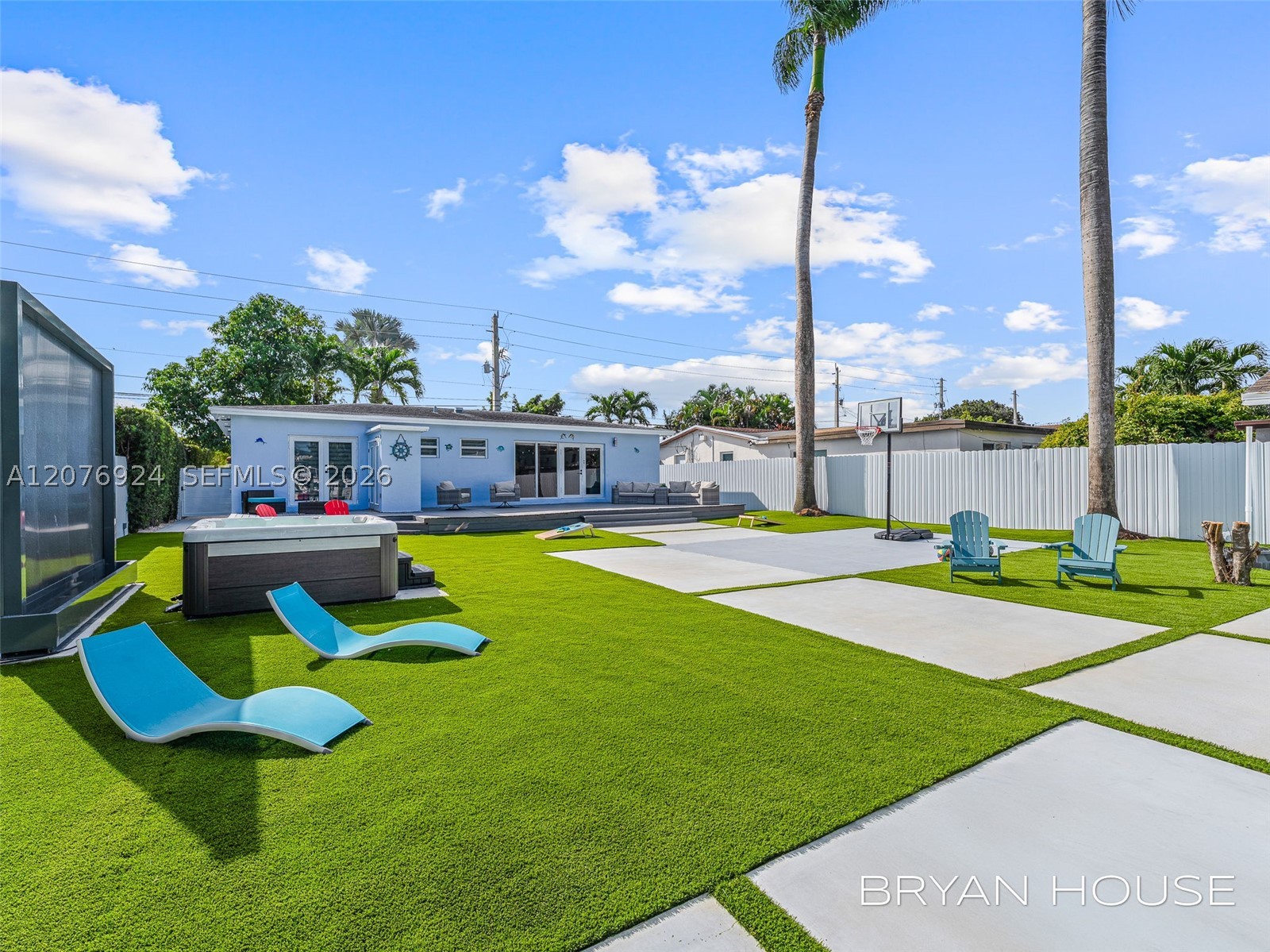 3341 NW 20th St, Miami FL 33142