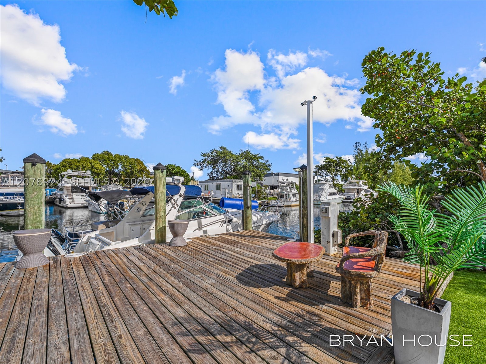 3341 NW 20th St, Miami FL 33142
