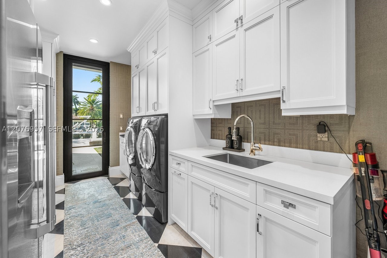 633 Isle Of Palms Dr, Fort Lauderdale FL 33301