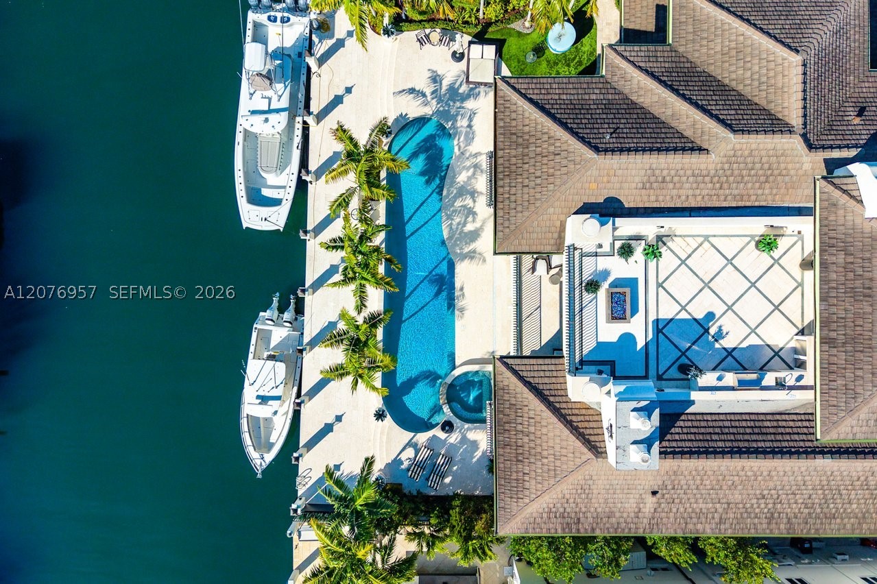 633 Isle Of Palms Dr, Fort Lauderdale FL 33301
