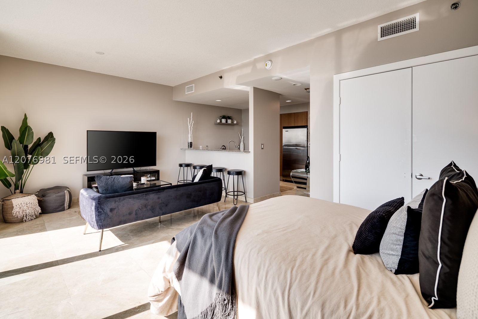 1060 Brickell Ave #4009, Miami FL 33131