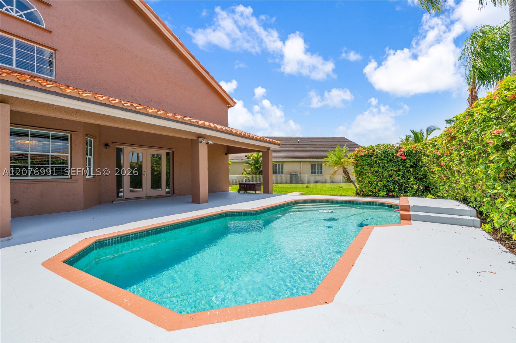 950 NW 197th Ter, Pembroke Pines FL 33029