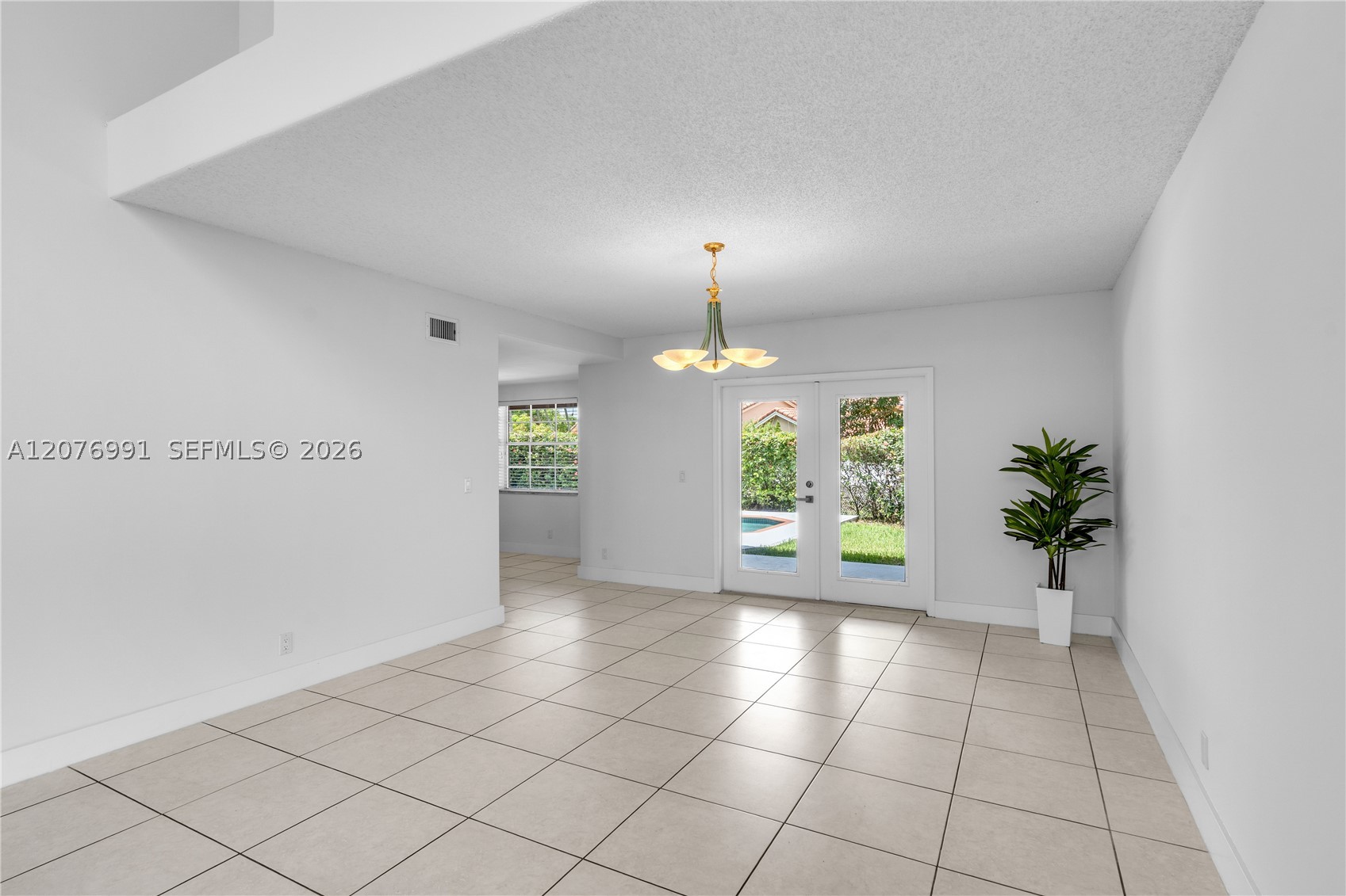 950 NW 197th Ter, Pembroke Pines FL 33029