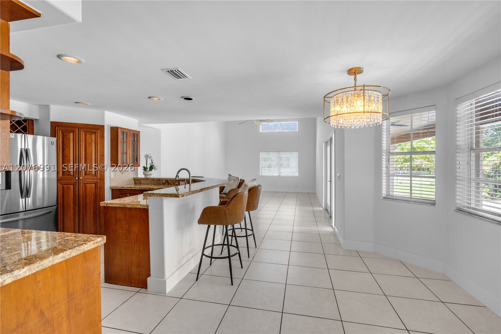 950 NW 197th Ter, Pembroke Pines FL 33029