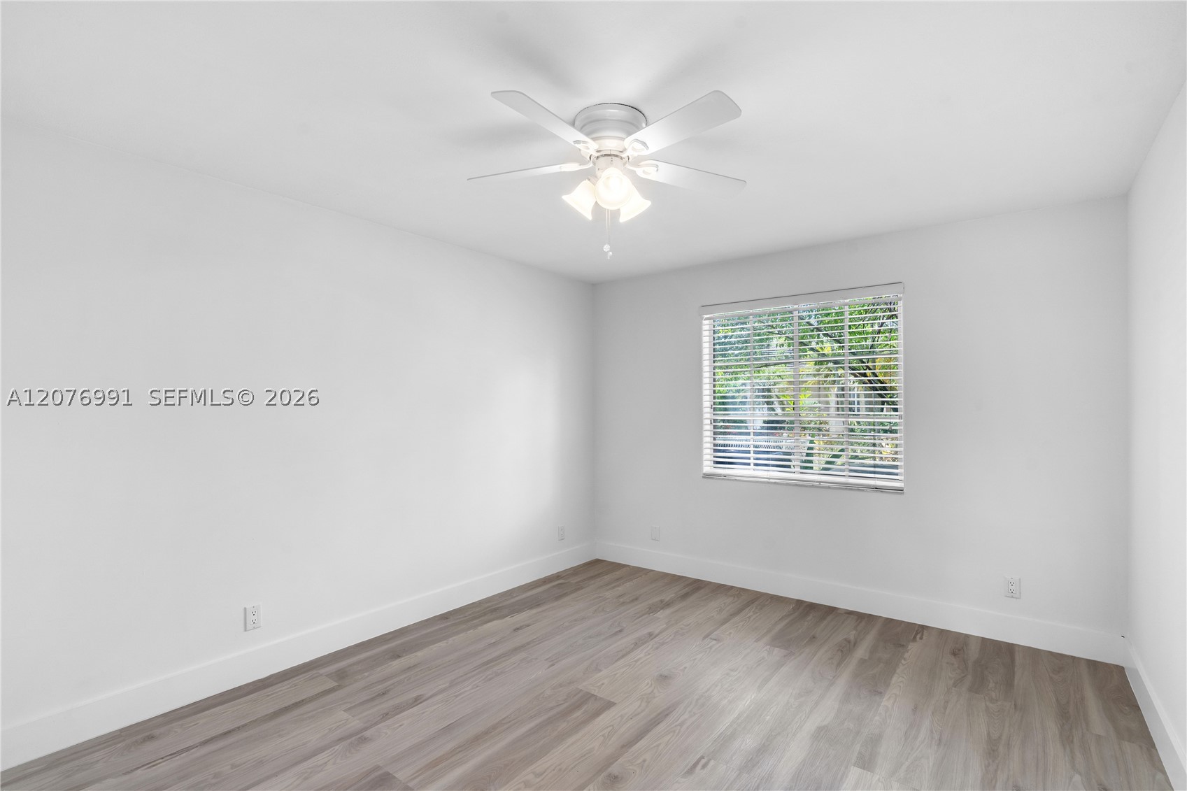 950 NW 197th Ter, Pembroke Pines FL 33029