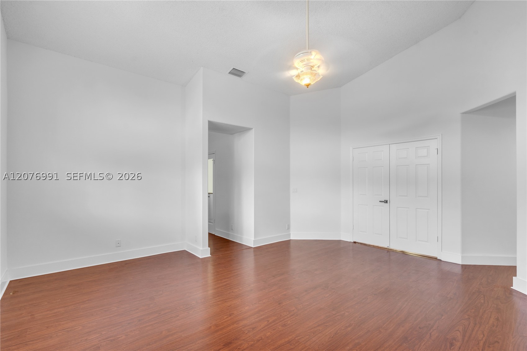 950 NW 197th Ter, Pembroke Pines FL 33029