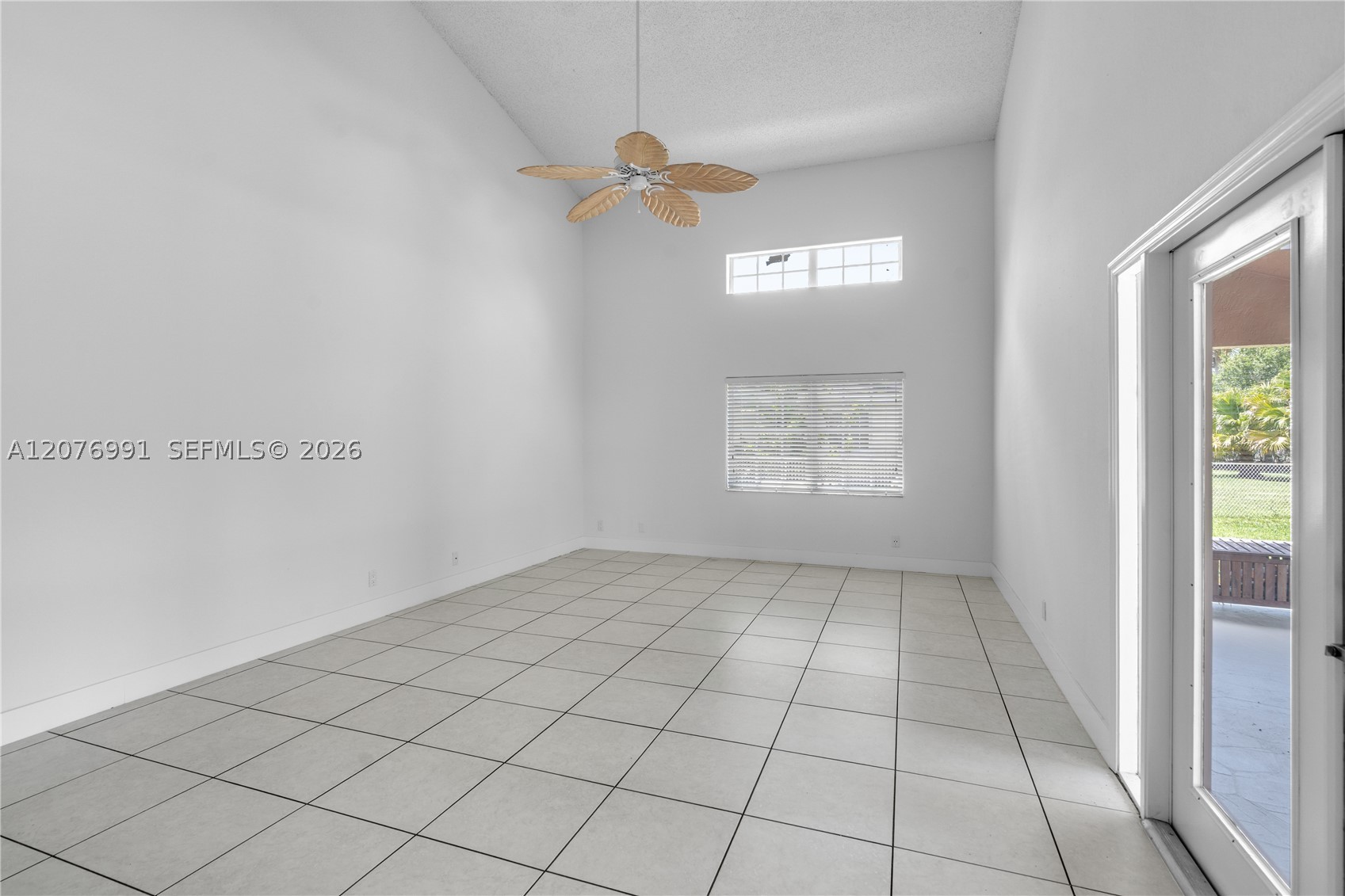 950 NW 197th Ter, Pembroke Pines FL 33029