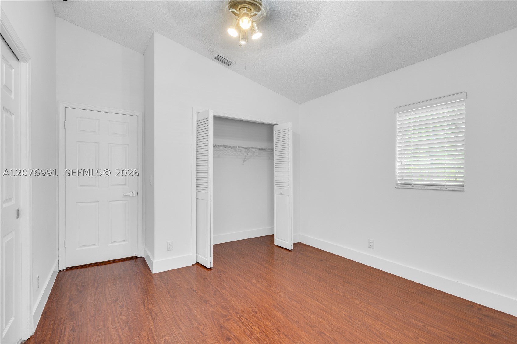 950 NW 197th Ter, Pembroke Pines FL 33029