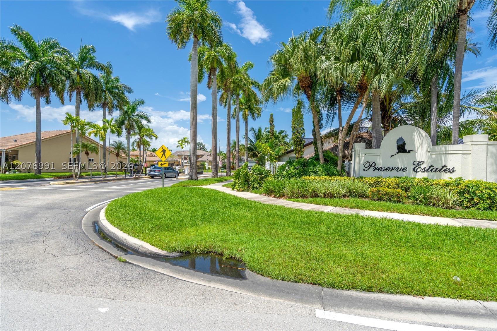 950 NW 197th Ter, Pembroke Pines FL 33029