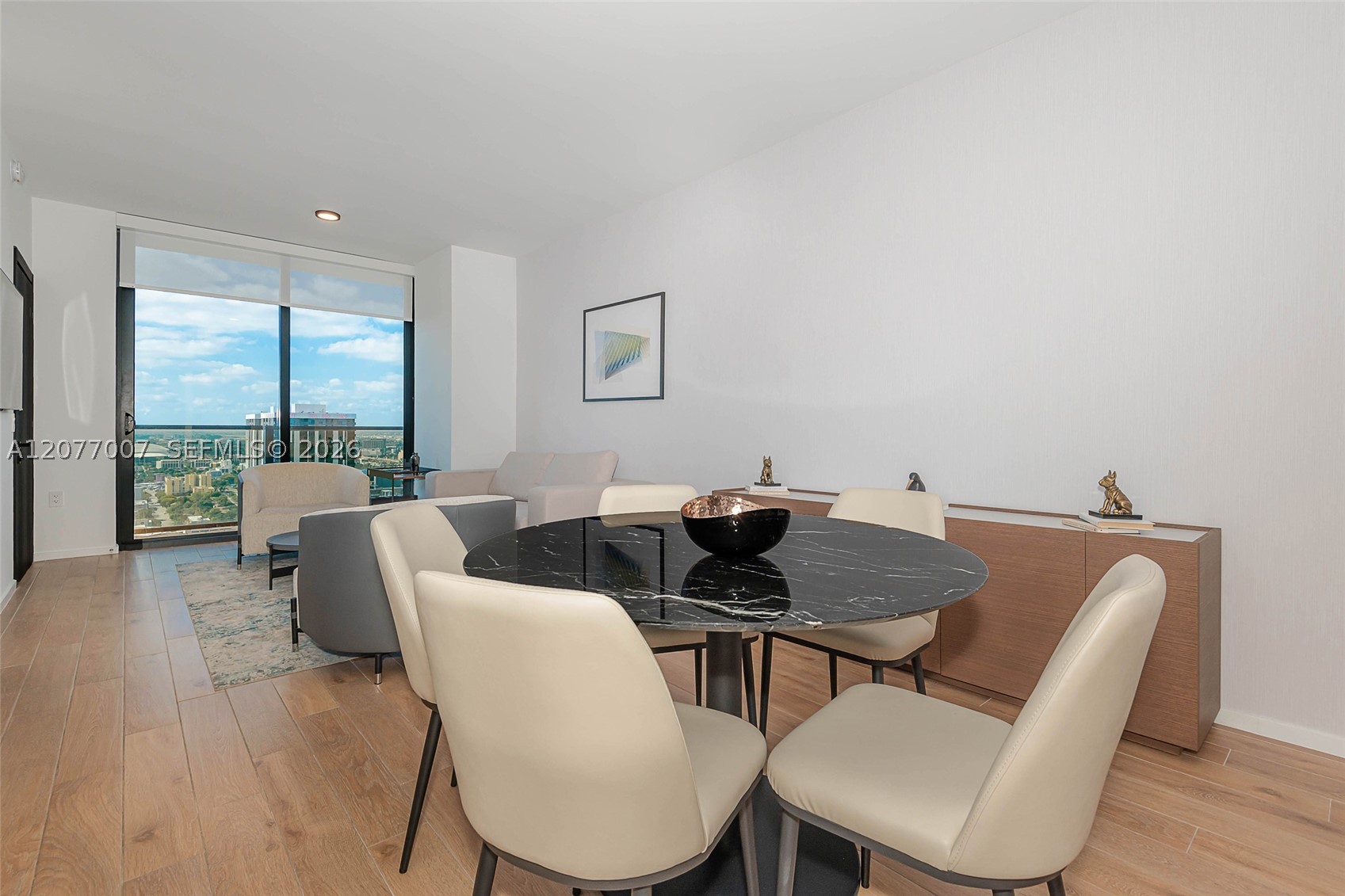 398 NE 5TH #4118, Miami FL 33132