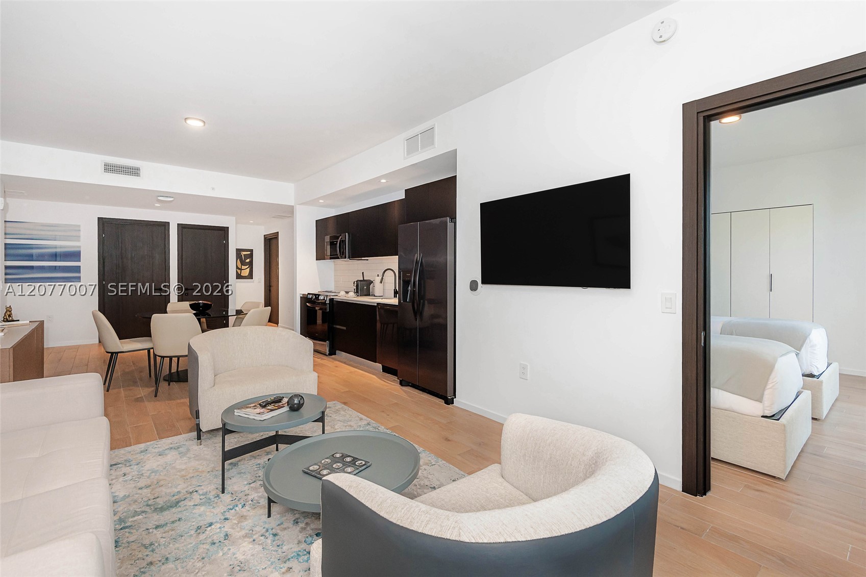 398 NE 5TH #4118, Miami FL 33132