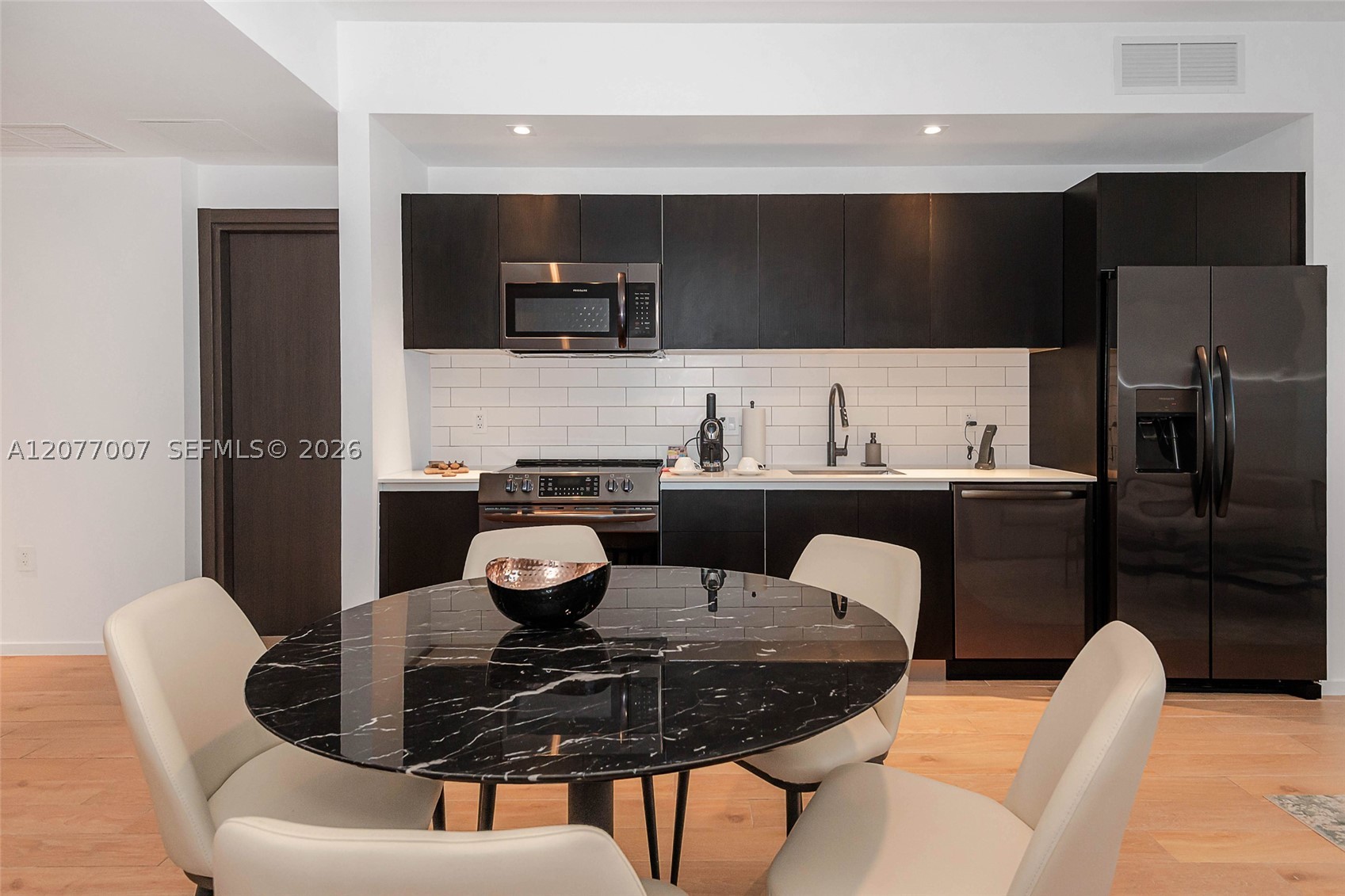 398 NE 5TH #4118, Miami FL 33132
