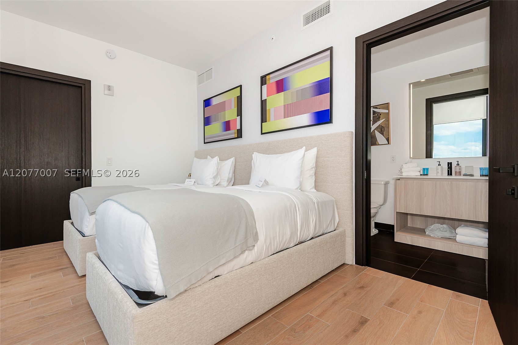 398 NE 5TH #4118, Miami FL 33132