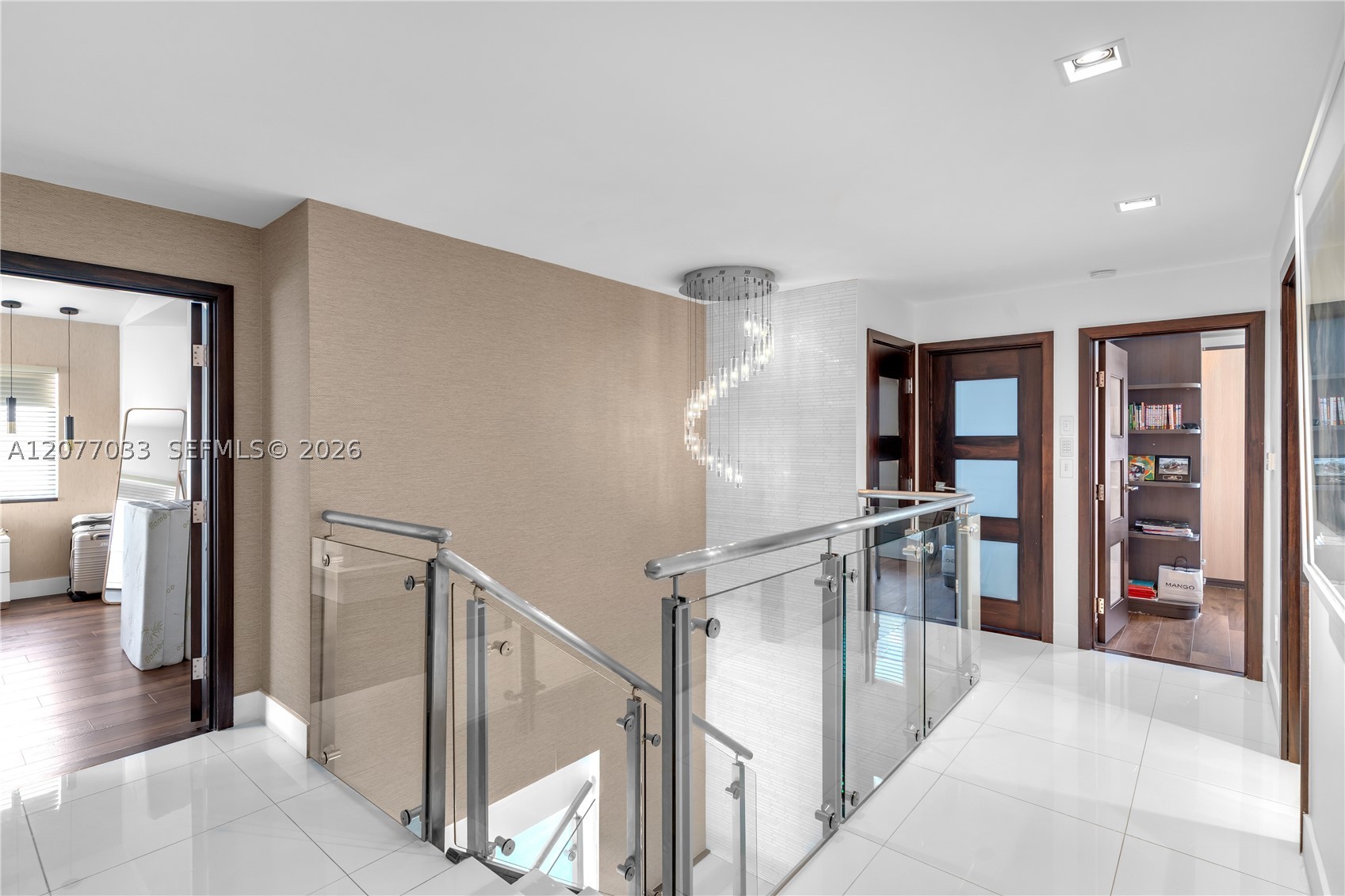 11101 NW 72nd Ter, Doral FL 33178