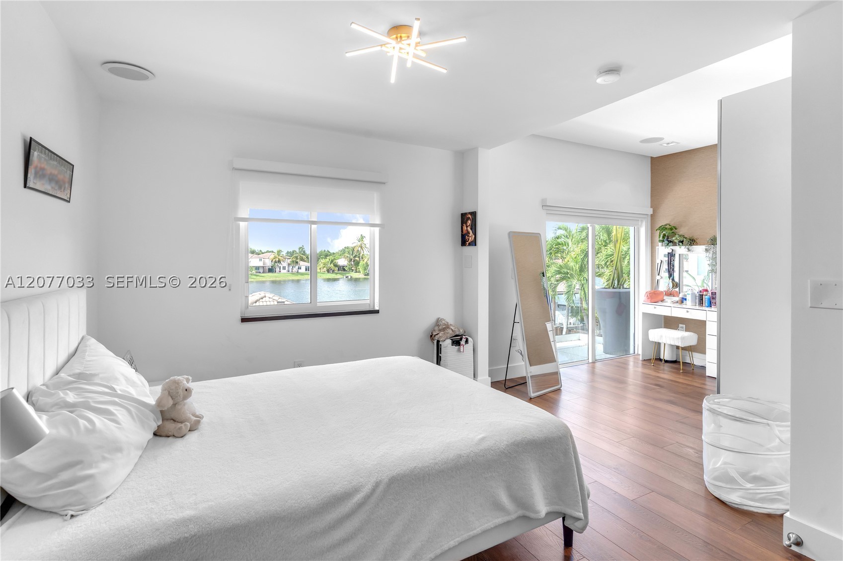 11101 NW 72nd Ter, Doral FL 33178