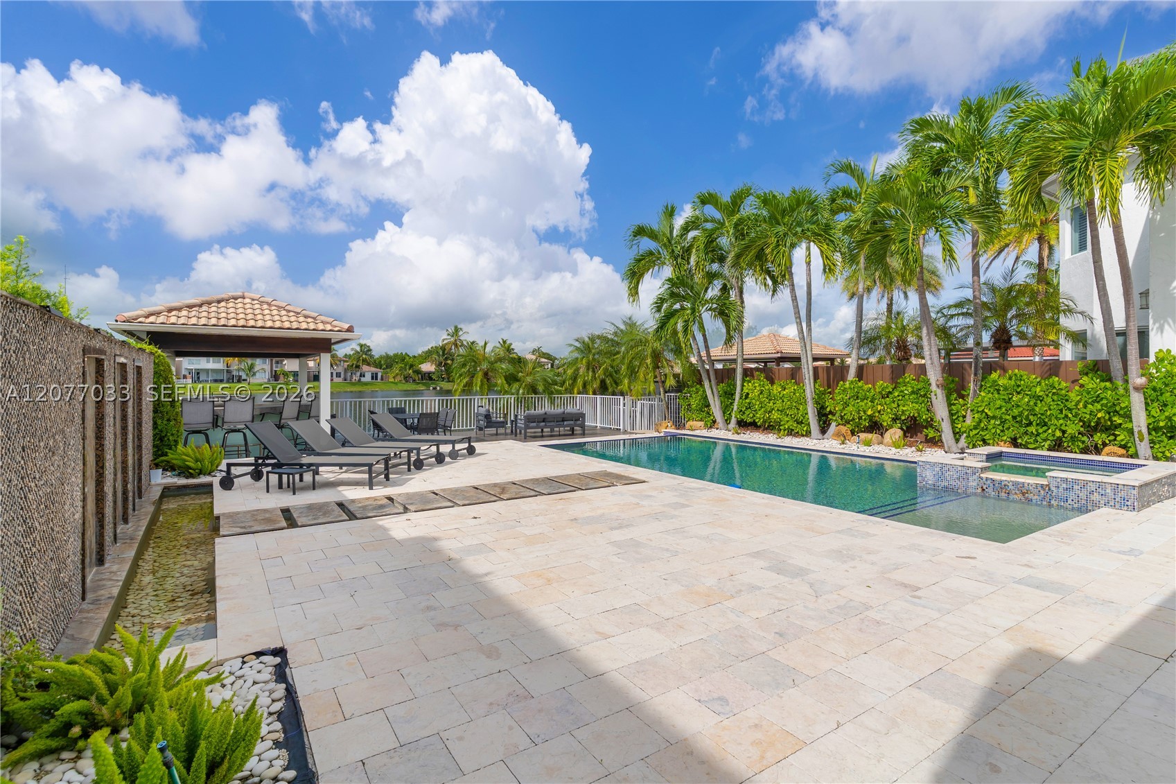 11101 NW 72nd Ter, Doral FL 33178