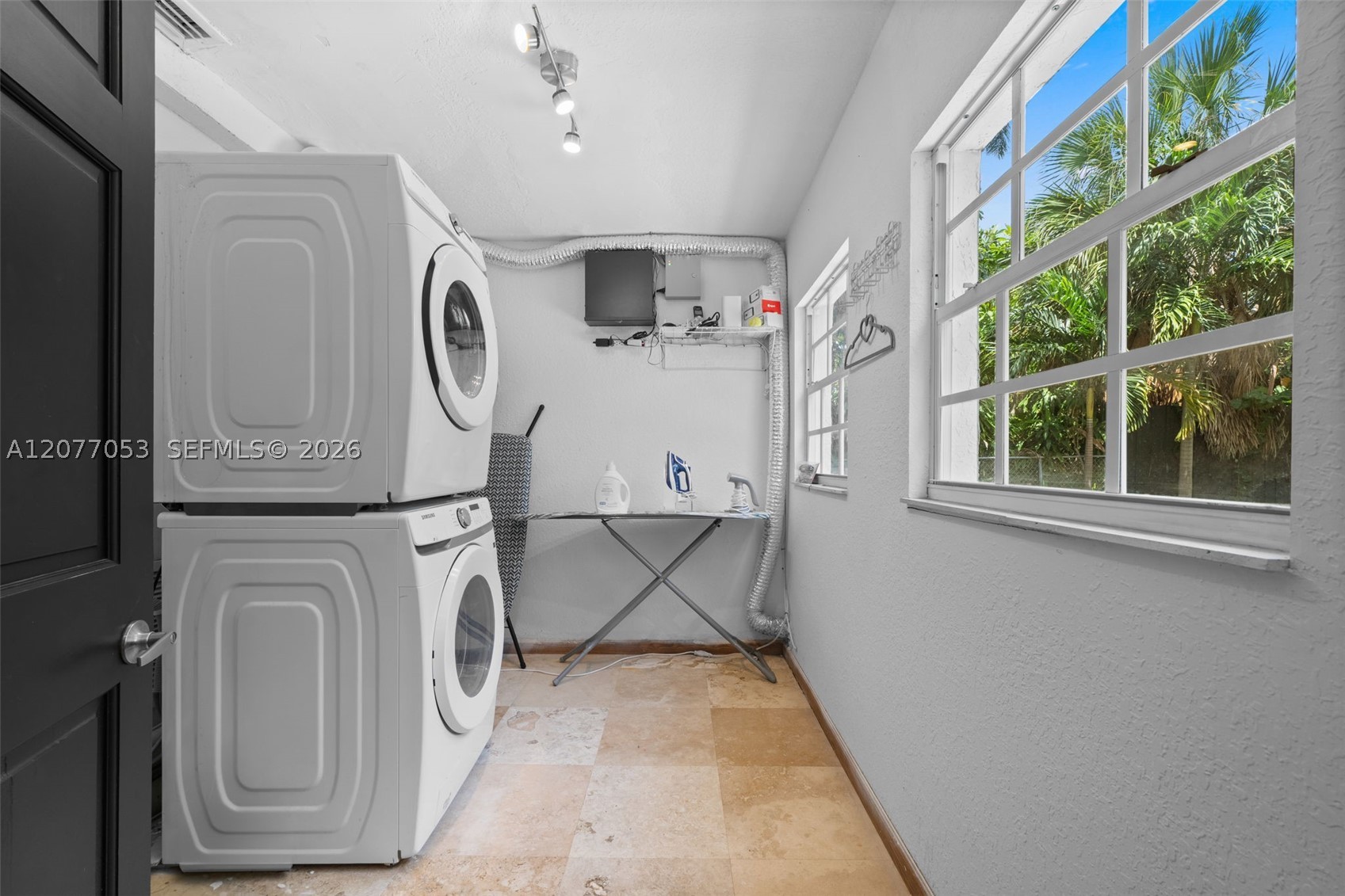1308 Seabreeze Blvd, Fort Lauderdale FL 33316